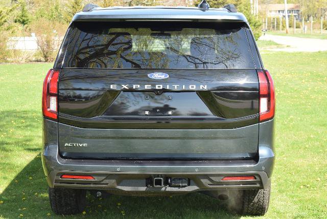Certified 2025 Ford Expedition Active AWD/4WD image 6