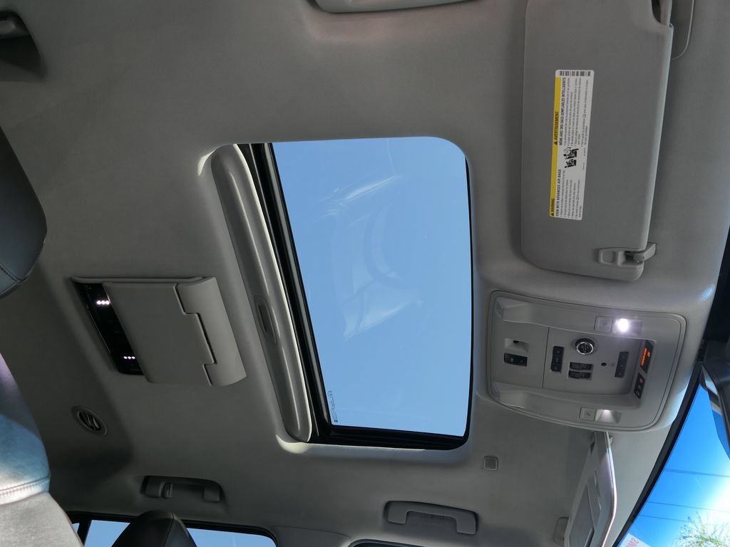 Used 2019 Cadillac Escalade Luxury RWD image 30