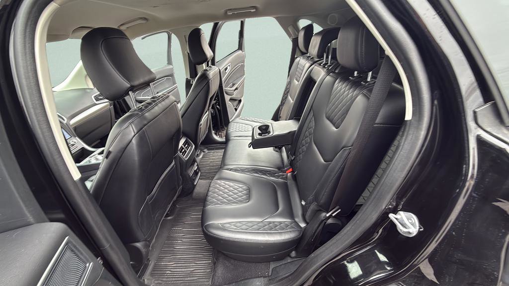 Certified 2024 Ford Edge Titanium AWD/4WD image 15