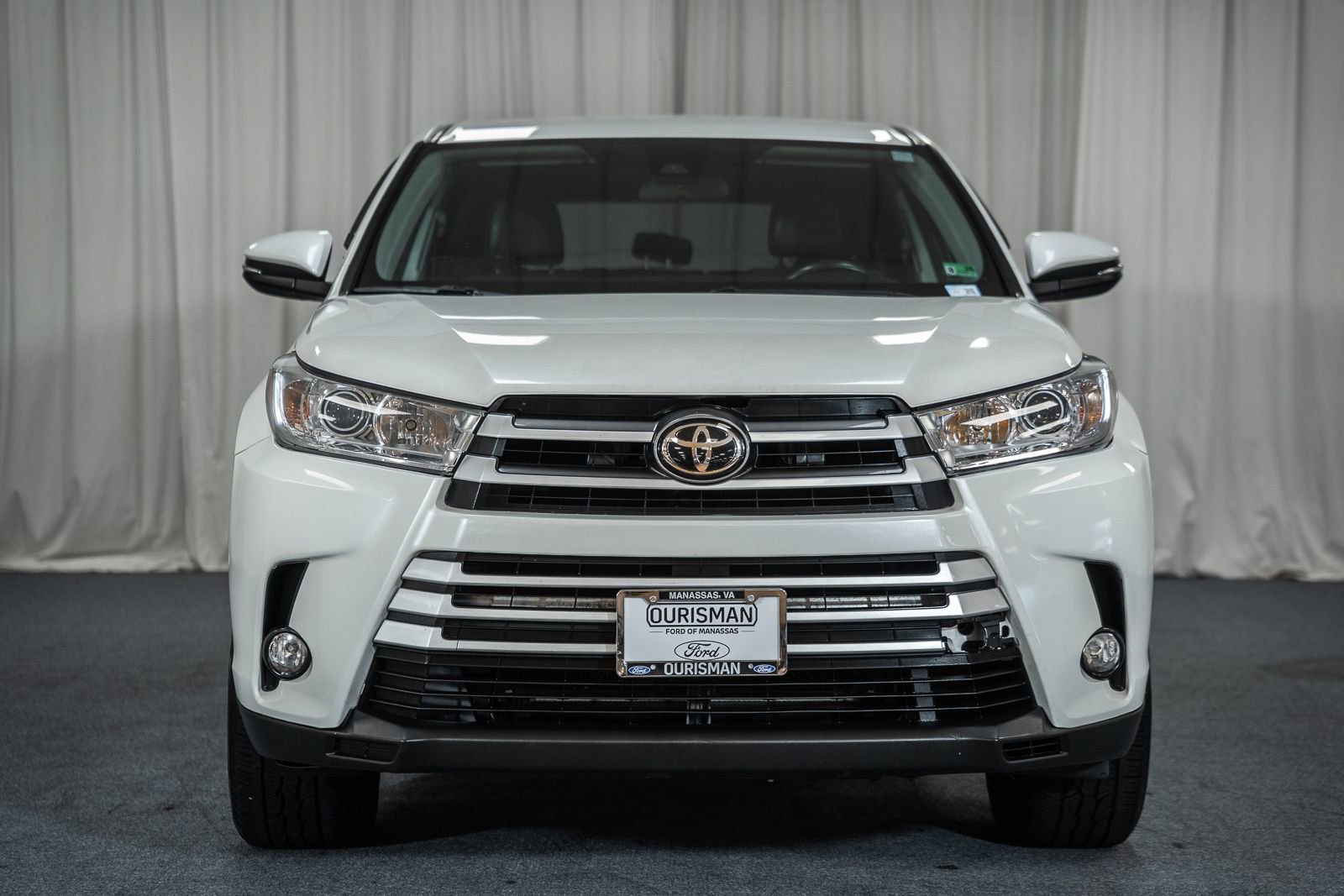 Used 2017 Toyota Highlander Plus w/ Protection Package #3 AWD/4WD image 2