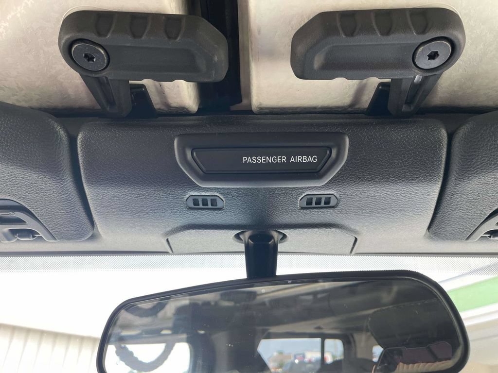 Used 2018 Jeep Wrangler Unlimited Sport AWD/4WD image 27