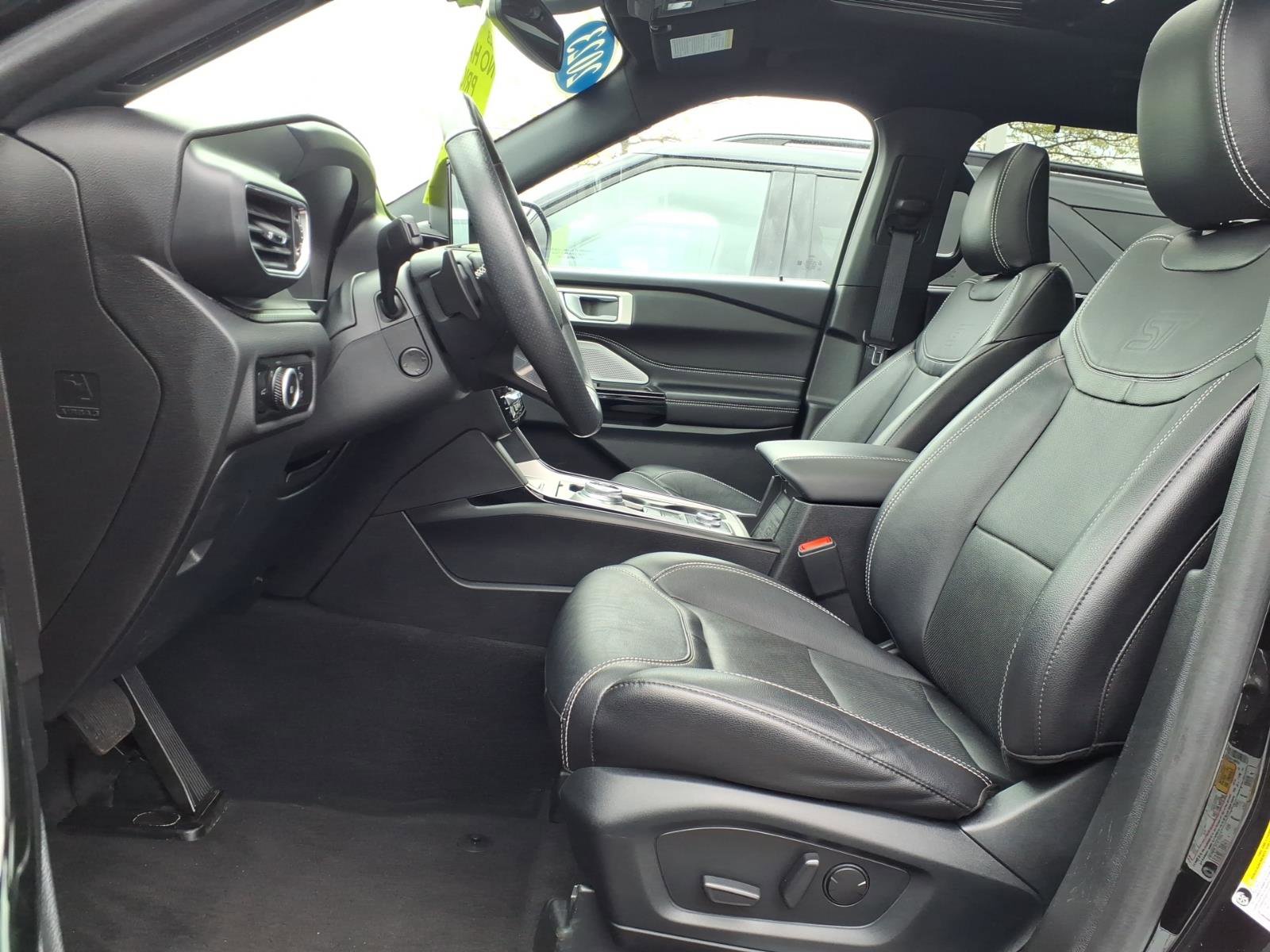Certified 2023 Ford Explorer ST w/ Technology Package AWD/4WD image 14