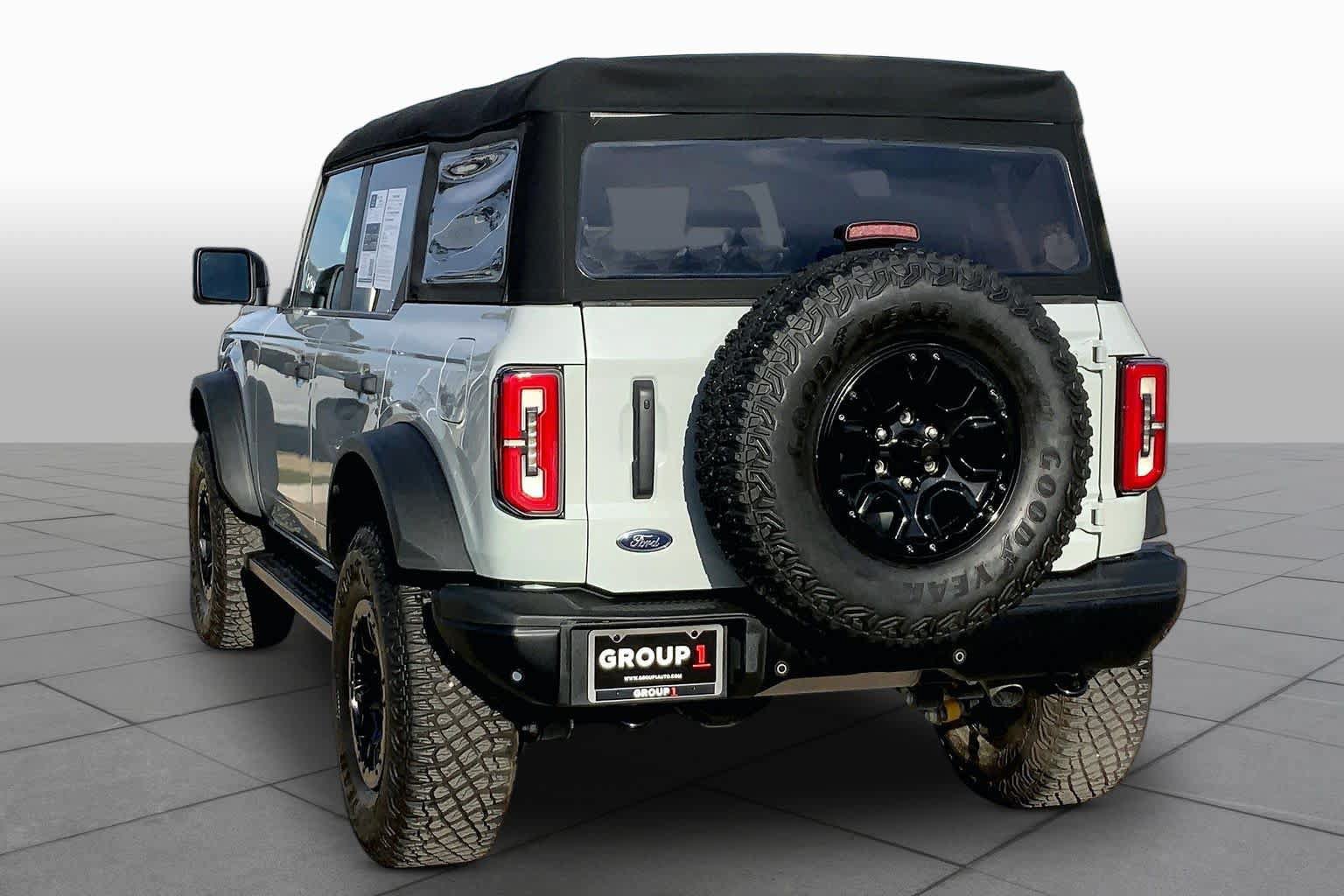 Certified 2023 Ford Bronco Badlands w/ Sasquatch Package AWD/4WD image 12