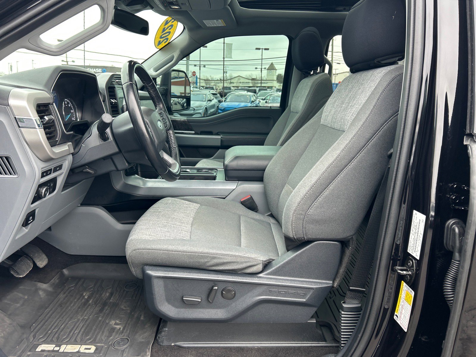 Certified 2022 Ford F150 XLT w/ Equipment Group 302A High image 7