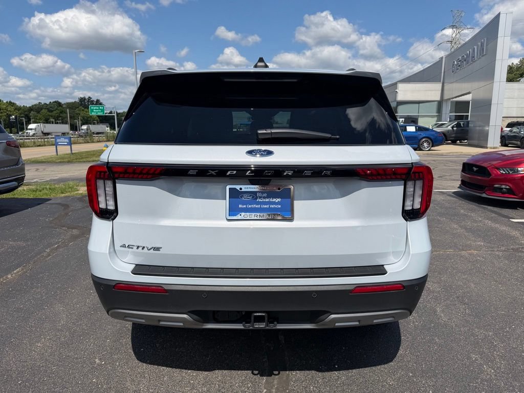 Certified 2026 Ford Explorer Active w/ Active Comfort Package RWD image 7