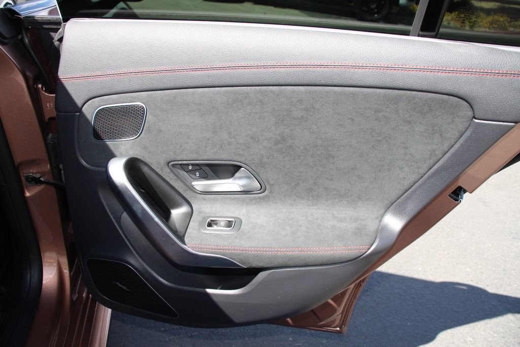 Used 2023 Mercedes-Benz CLA 250 image 26