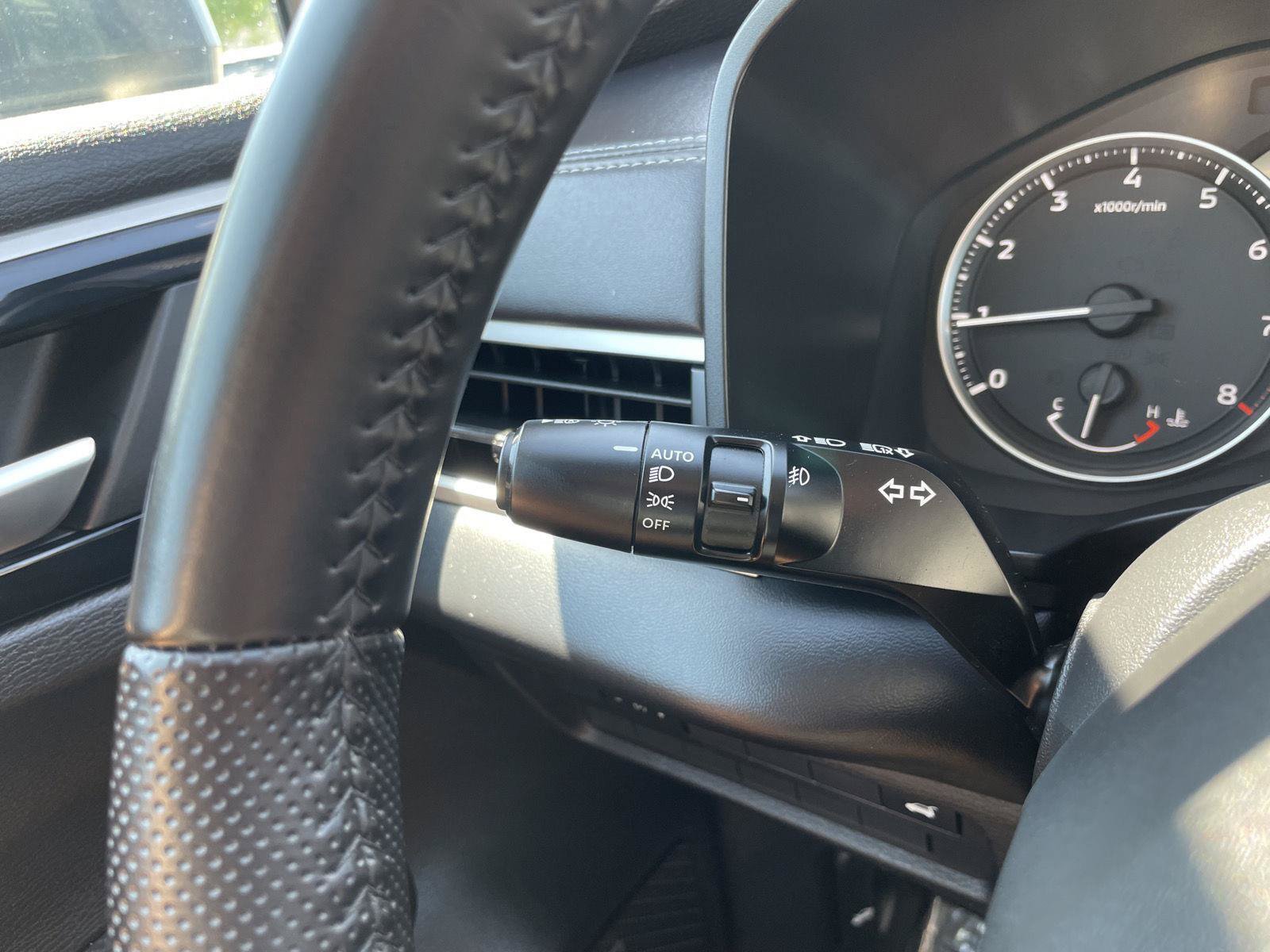 Used 2025 Mitsubishi Outlander SE FWD image 16