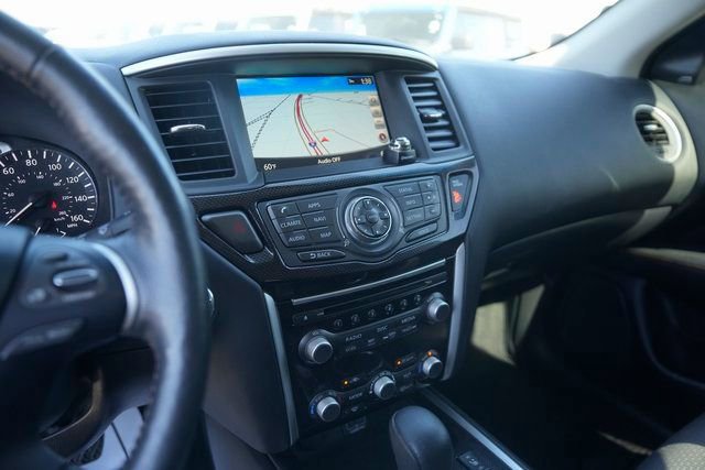 Used 2019 Nissan Pathfinder SV w/ Rock Creek Edition image 25