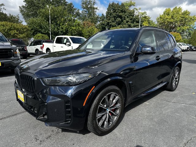 Used 2024 BMW X5 xDrive40i w/ M Sport Package AWD/4WD image 9