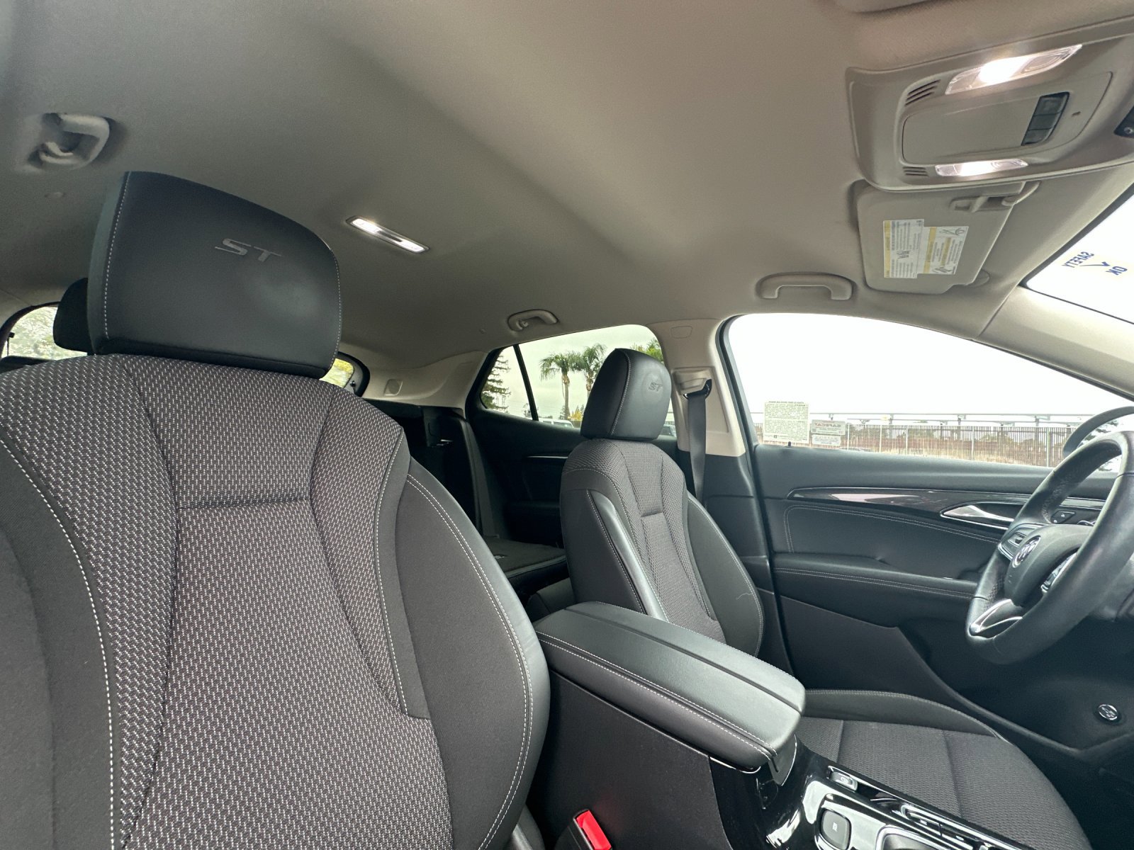 Used 2023 Buick Envision Preferred w/ Sport Touring Package image 17