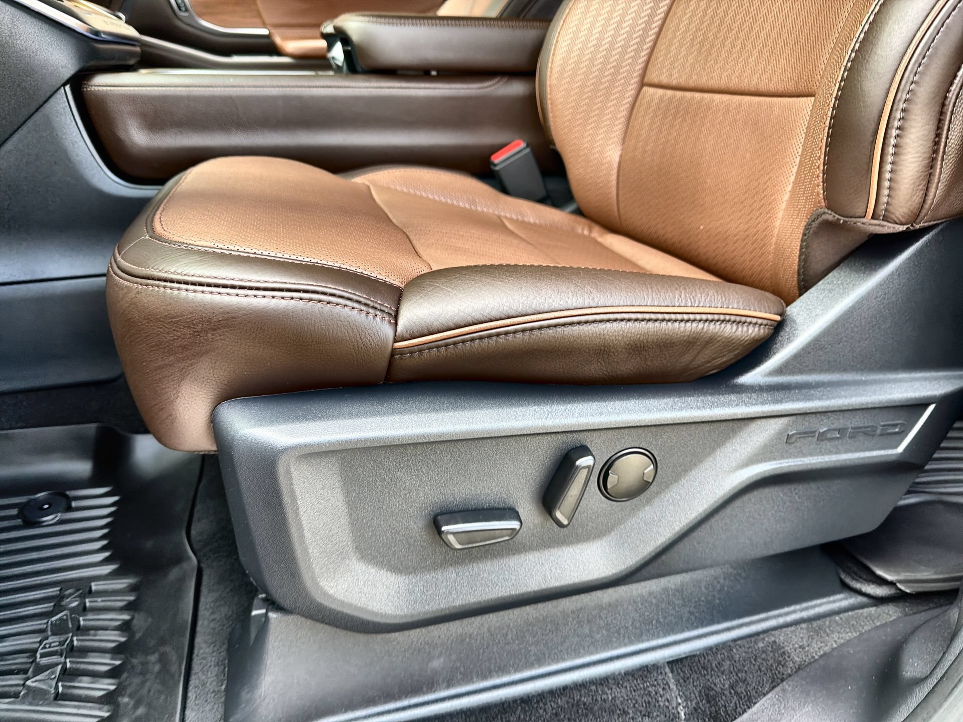 Certified 2026 Ford Expedition King Ranch AWD/4WD image 12
