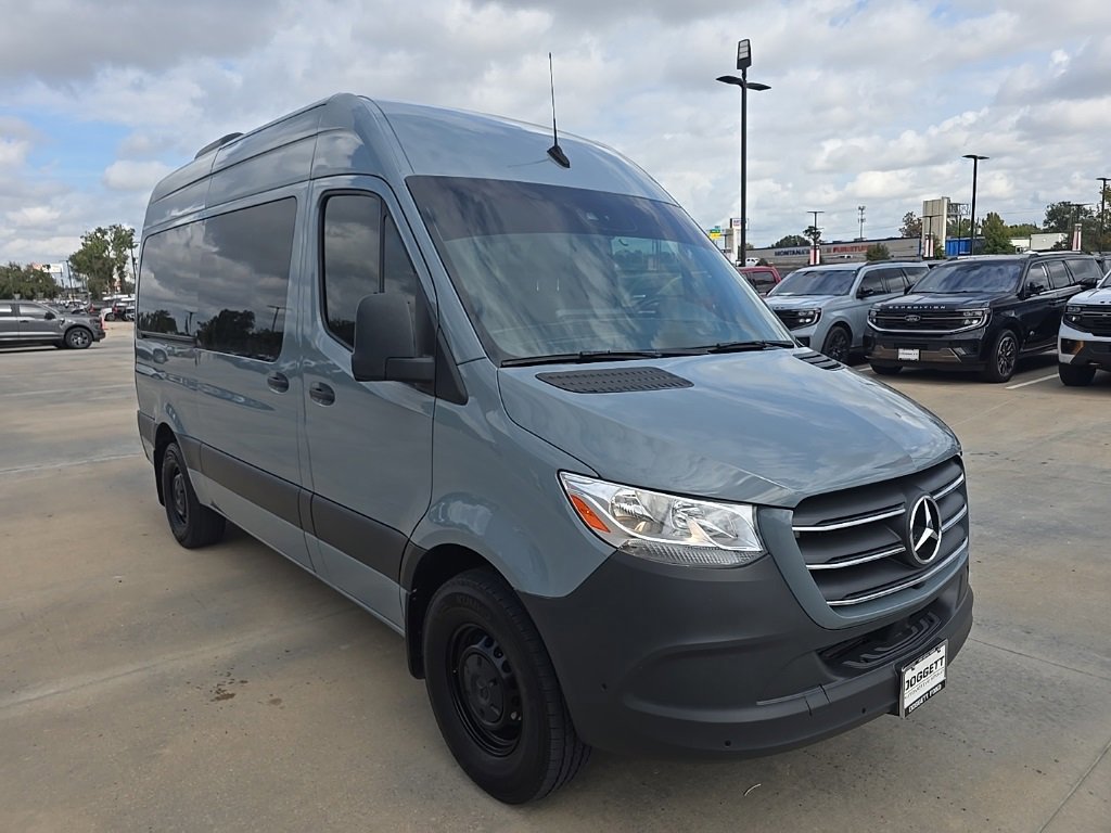 Used 2023 Mercedes-Benz Sprinter 1500 image 7