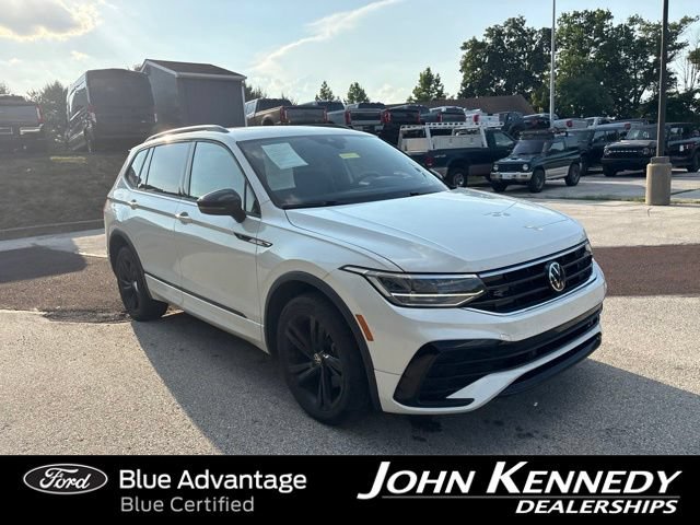 Used 2023 Volkswagen Tiguan SE R-Line AWD/4WD image 14