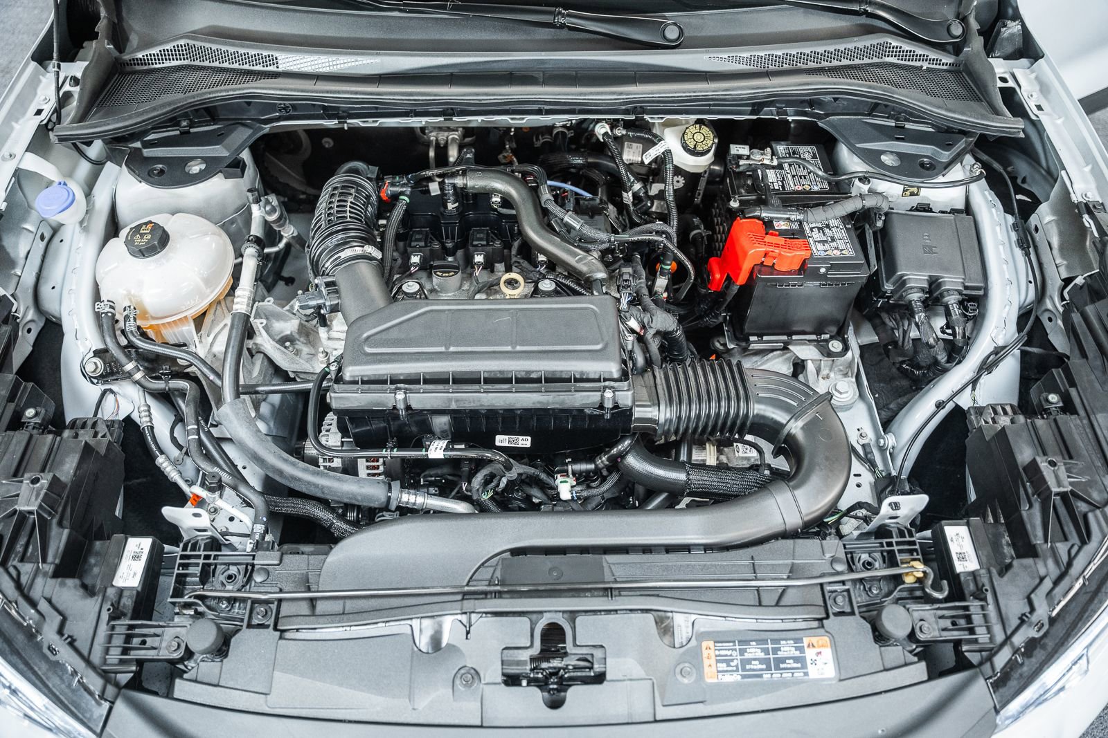 Certified 2025 Ford Escape ST-Line image 23