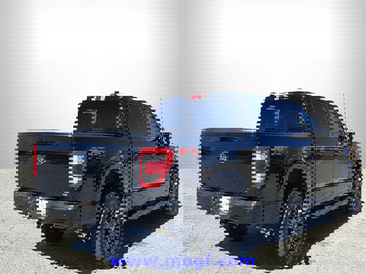 Certified 2022 Ford F150 Lariat w/ Max Trailer Tow Package image 3