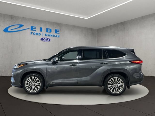 Used 2021 Toyota Highlander Platinum AWD/4WD image 18