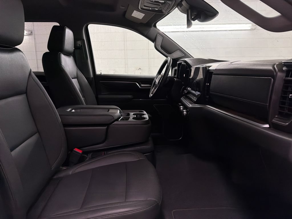Used 2026 GMC Sierra 1500 SLT AWD/4WD image 29