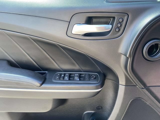 Used 2020 Dodge Charger Scat Pack w/ Plus Group RWD image 17