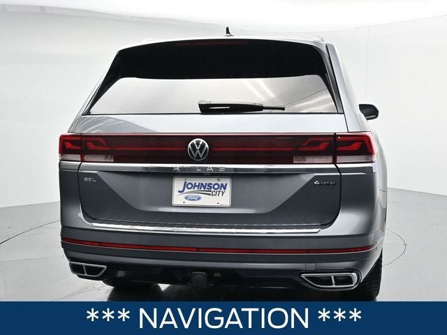 Used 2024 Volkswagen Atlas SEL Premium R-Line AWD/4WD image 8