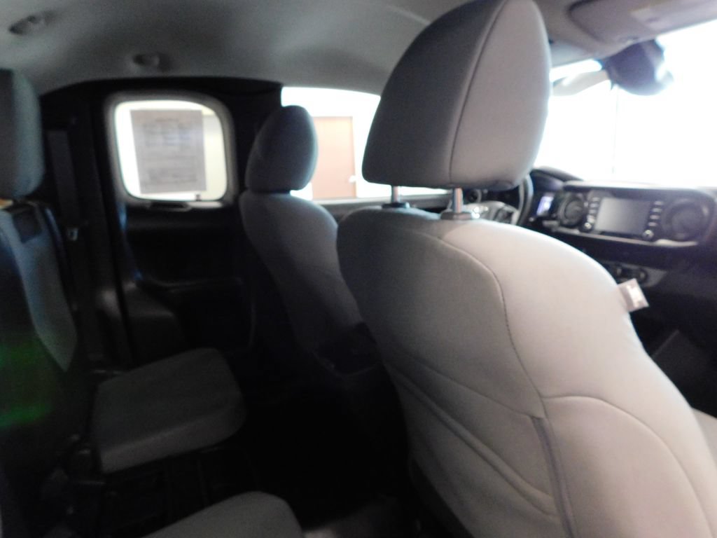 Used 2020 Toyota Tacoma SR w/ SR Convenience Package AWD/4WD image 35