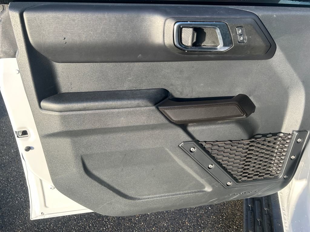Certified 2025 Ford Bronco Outer Banks w/ Sasquatch Package AWD/4WD image 17