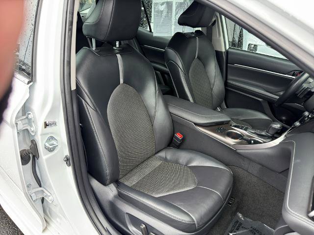 Used 2023 Toyota Camry XSE image 9