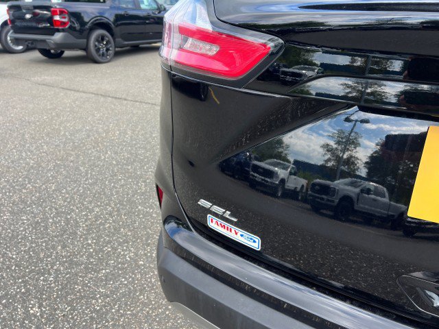 Certified 2024 Ford Edge SEL AWD/4WD image 33