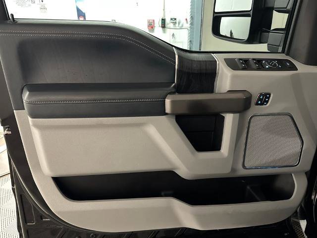 Certified 2022 Ford F250 Limited w/ FX4 Off-Road Package image 17
