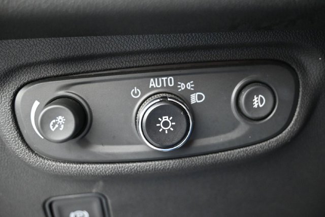 Used 2023 GMC Terrain SLT FWD image 26