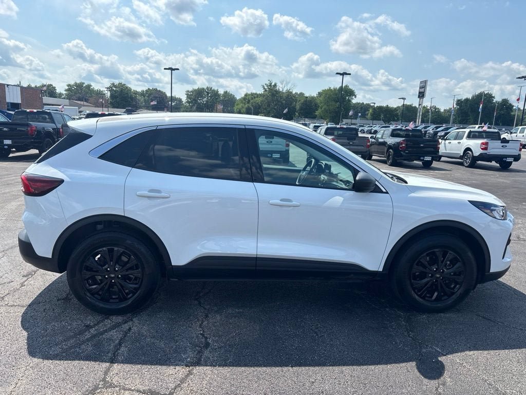 Certified 2024 Ford Escape Active AWD/4WD image 6