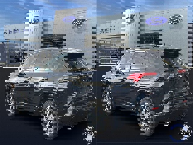 Used 2022 Toyota RAV4 SE image 4