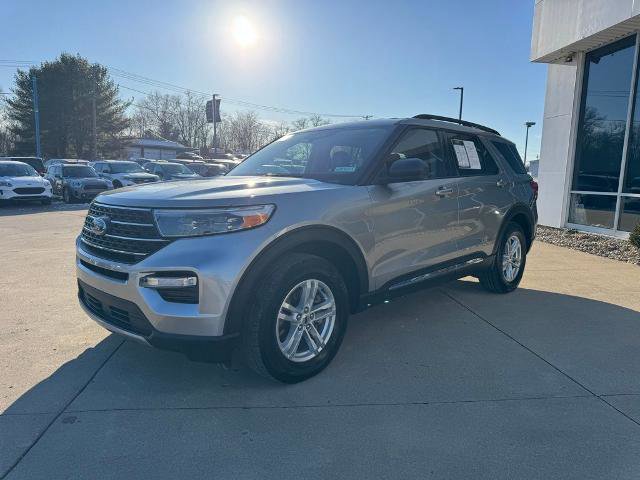 Certified 2023 Ford Explorer XLT w/ Equipment Group 202A image 4