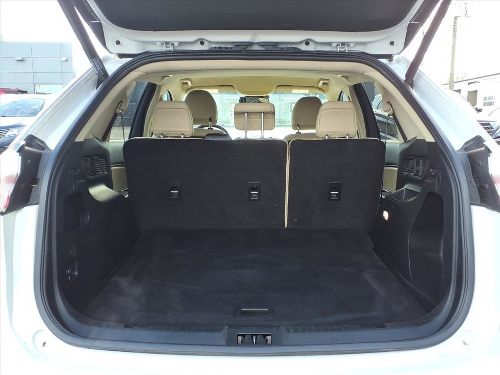 Certified 2019 Ford Edge SEL w/ Equipment Group 201A image 9
