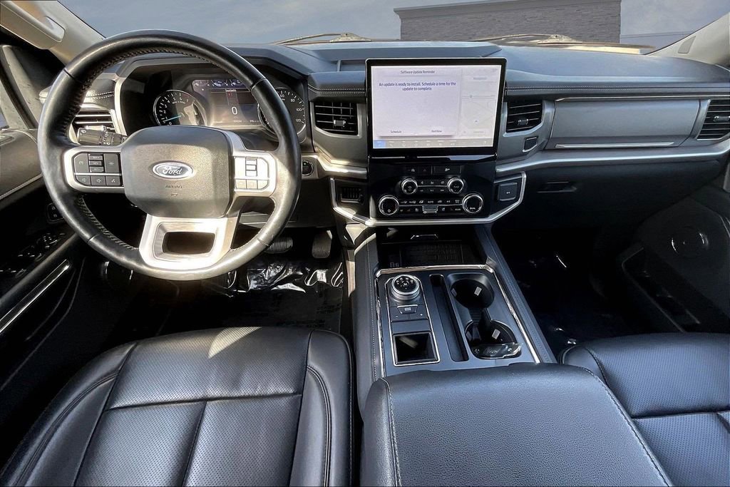 Certified 2024 Ford Expedition Max XLT image 7