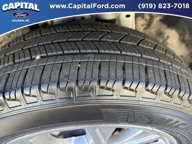 Certified 2022 Ford Explorer XLT w/ Equipment Group 202A image 14