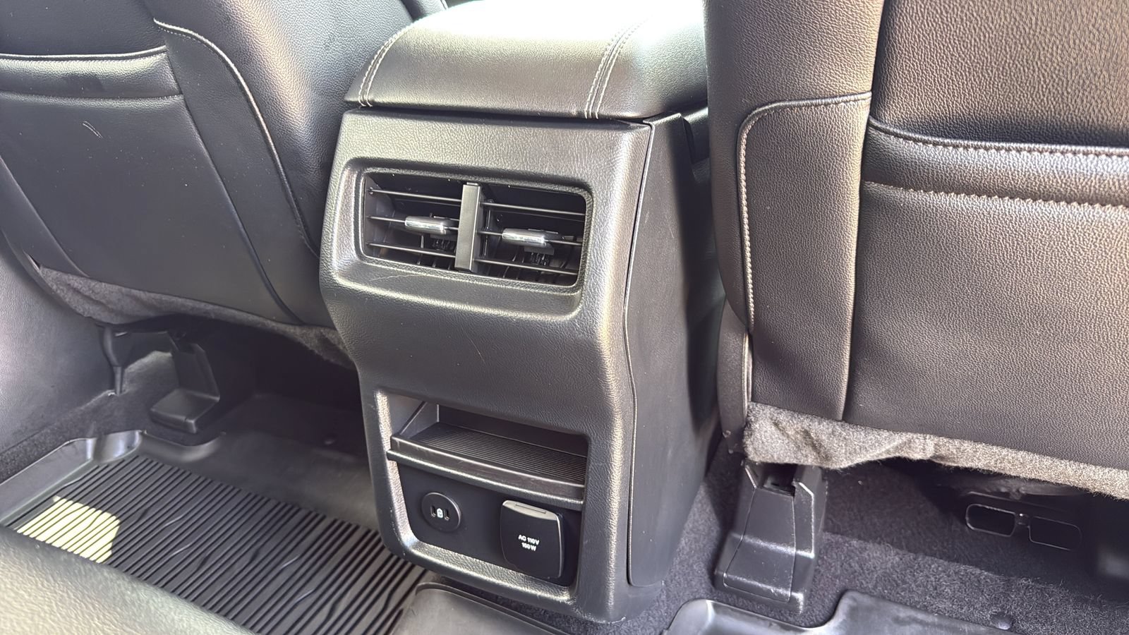 Certified 2023 Ford Edge Titanium AWD/4WD image 27