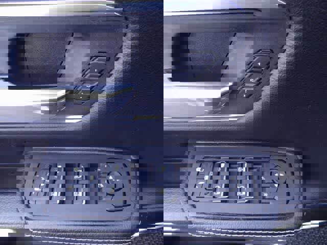 Used 2025 RAM 1500 Laramie image 15