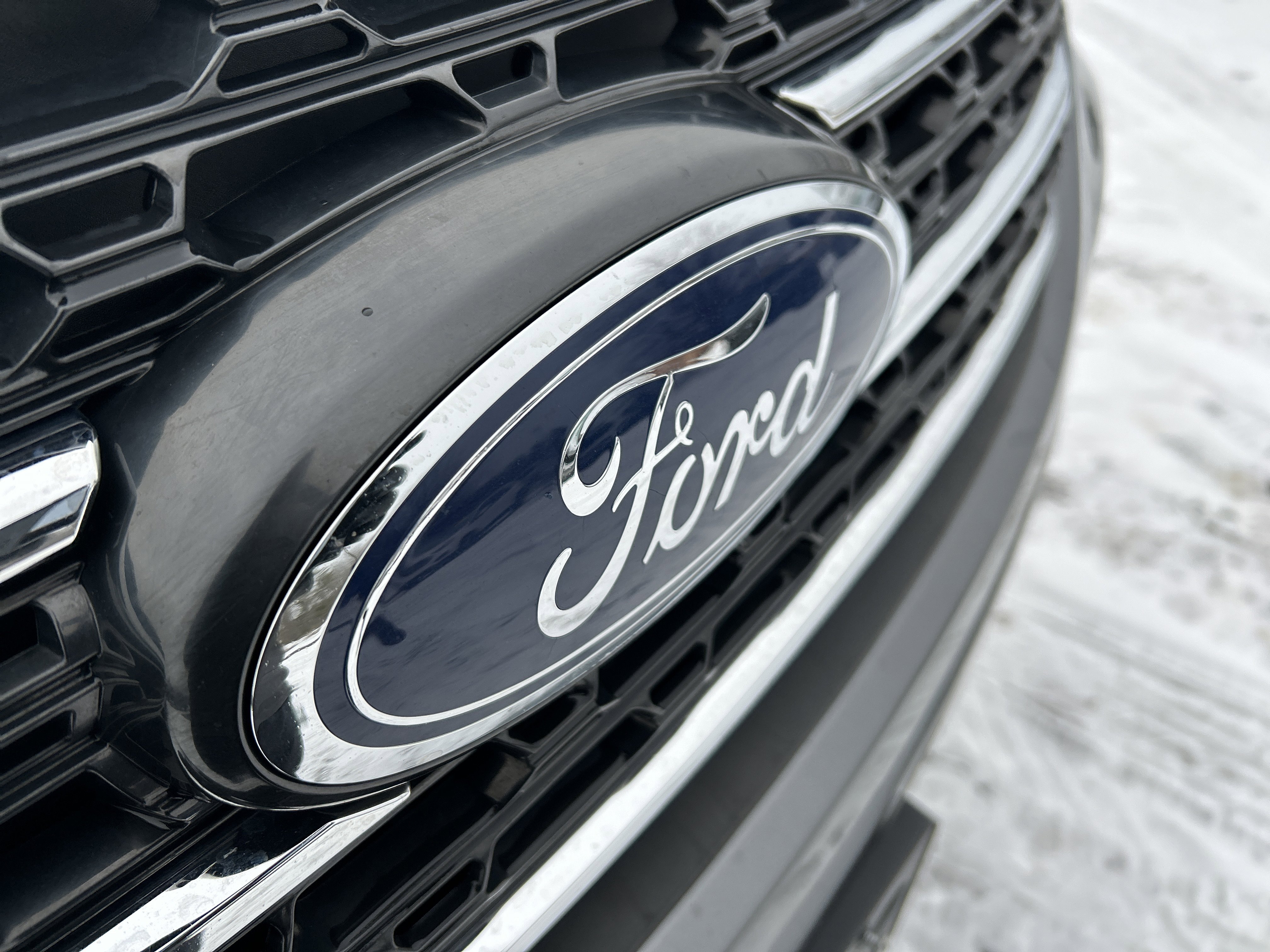 Certified 2022 Ford Explorer XLT w/ Equipment Group 202A image 24