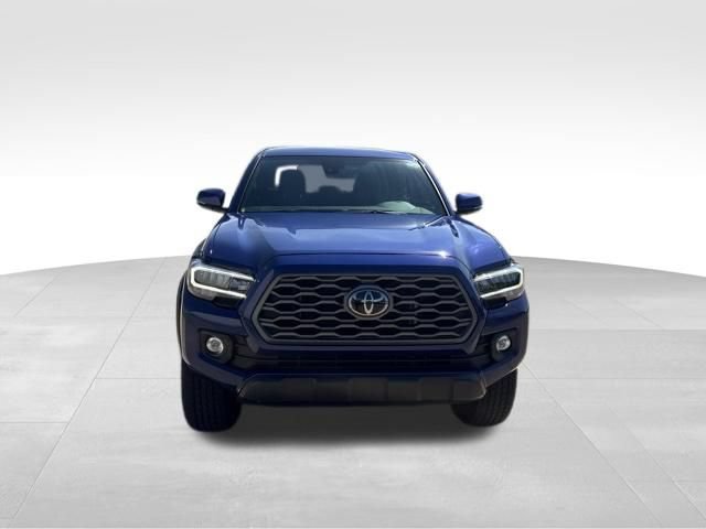 Used 2023 Toyota Tacoma TRD Off-Road w/ Technology Package AWD/4WD image 10