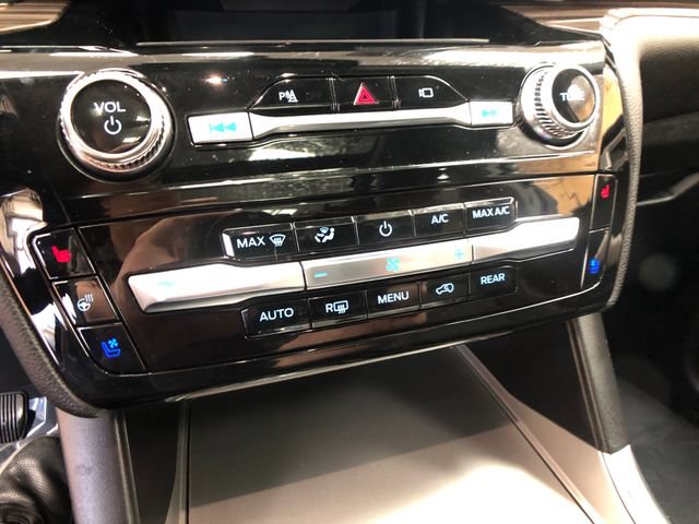 Certified 2021 Ford Explorer Limited w/ Hybrid Equipment Group 310A AWD/4WD image 18