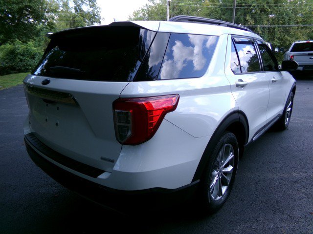 Certified 2020 Ford Explorer XLT w/ Equipment Group 202A AWD/4WD image 9