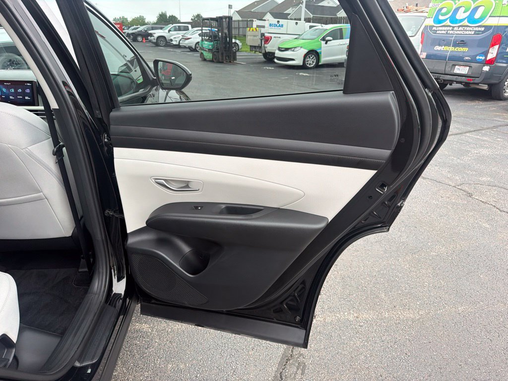 Used 2025 Hyundai Tucson SEL FWD image 48