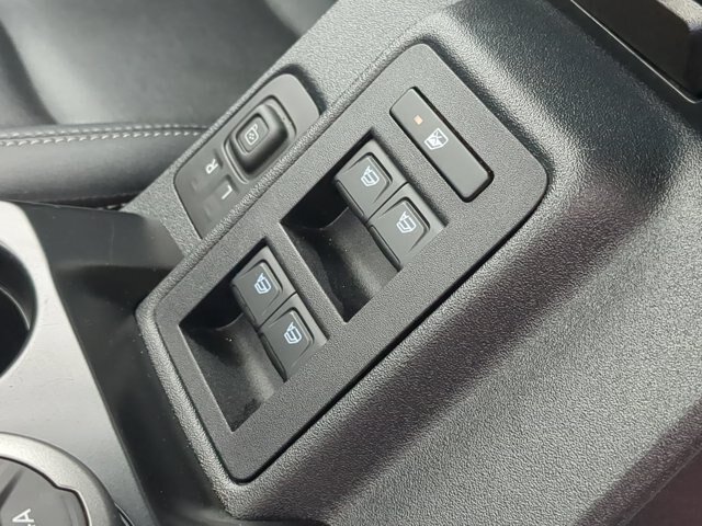 Certified 2025 Ford Bronco Badlands AWD/4WD image 14
