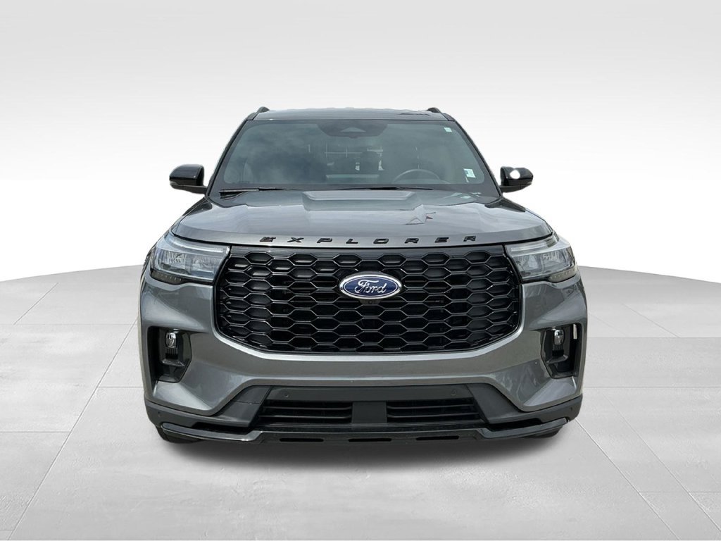 Certified 2025 Ford Explorer ST-Line w/ Premium Package RWD image 13