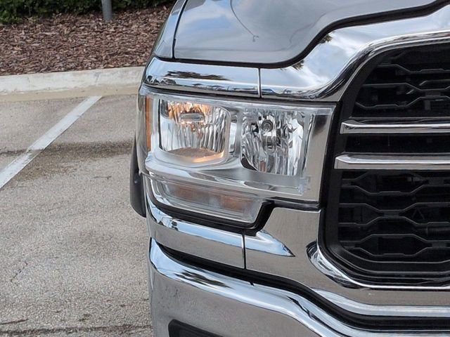 Used 2024 RAM 2500 Tradesman w/ Chrome Appearance Group AWD/4WD image 10