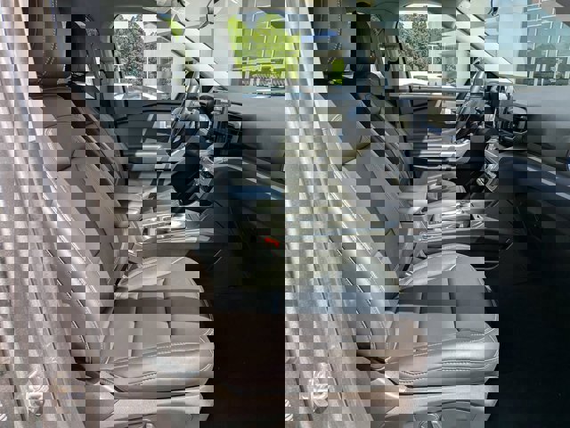 Certified 2023 Ford Explorer XLT w/ Equipment Group 202A RWD image 35