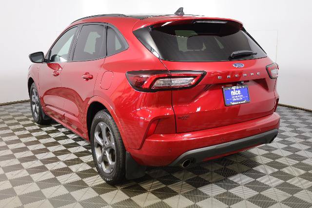 Certified 2023 Ford Escape ST-Line w/ Tech Pack #1 AWD/4WD image 7