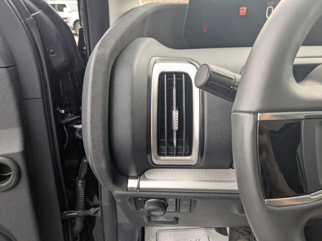 Certified 2025 Ford Expedition Max Active AWD/4WD image 16