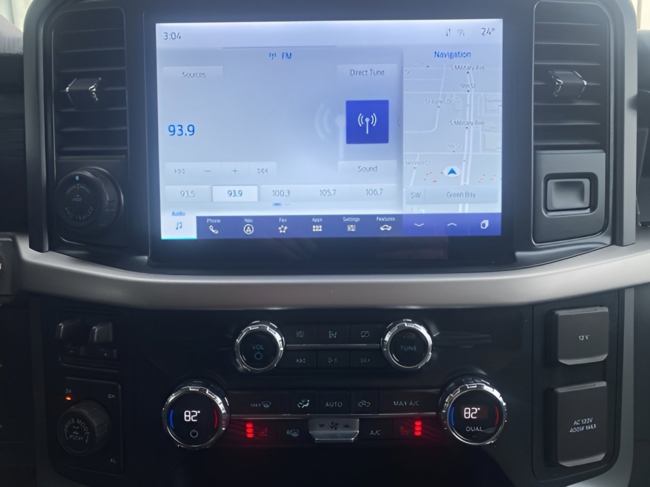 Certified 2021 Ford F150 XLT w/ Equipment Group 302A High image 21