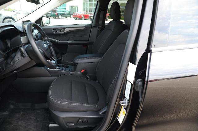 Certified 2024 Ford Escape Active AWD/4WD image 17